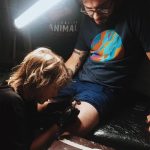 12-year-old-tattoo-artist-ezrah-the-shark-dormon-5