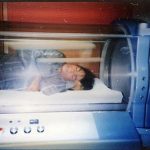 michael_jackson_sleeping_hyperbaric_oxygen_chamber